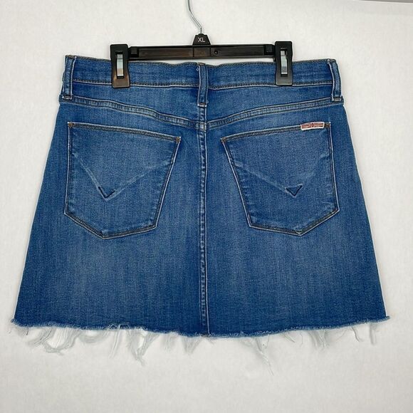 Hudson Vivid Blue Denim/Jean Mini Skirt. Size 26. - Picture 8 of 15